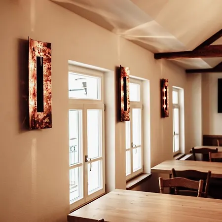 Zum Adler Hotel